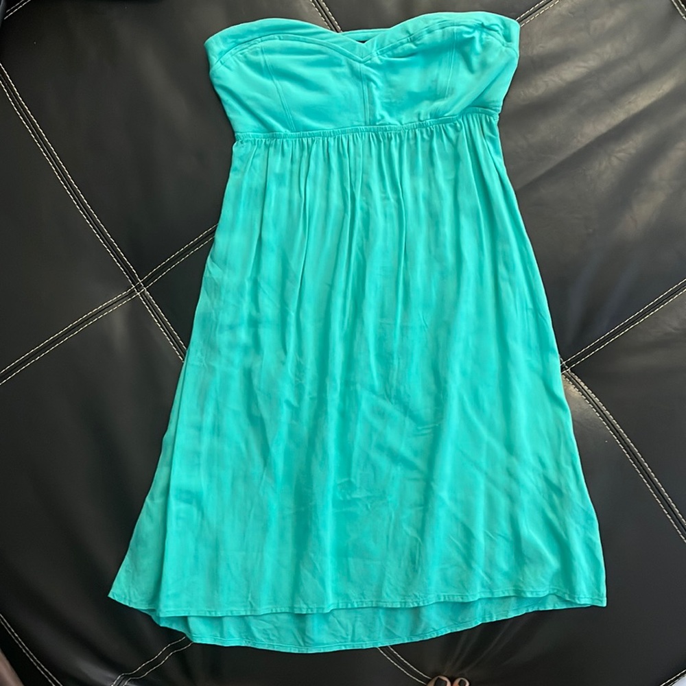 Small cotton strapless dress